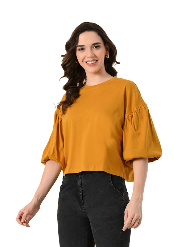 Trendy_Oversized_Crop_T_Shirt_For_Women_Balloon_Sleeves_Mustrad