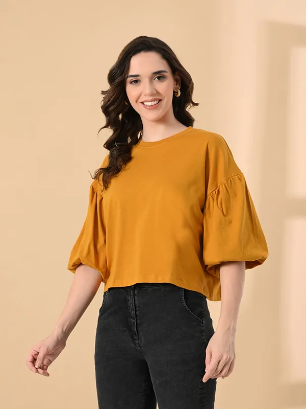 Trendy_Oversized_Crop_T_Shirt_For_Women_Balloon_Sleeves_Mustrad