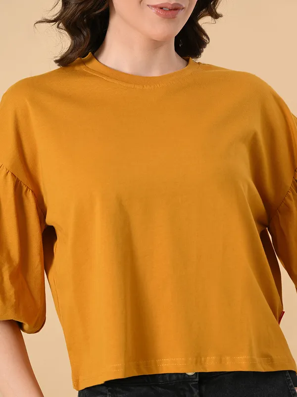 Trendy_Oversized_Crop_T_Shirt_For_Women_Balloon_Sleeves_Mustrad