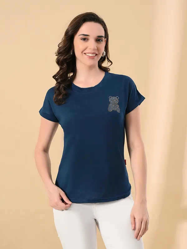 High_Low_Hem_Women_S_T_Shirt_With_Crystal_Print_Casual_Comfy_Blue