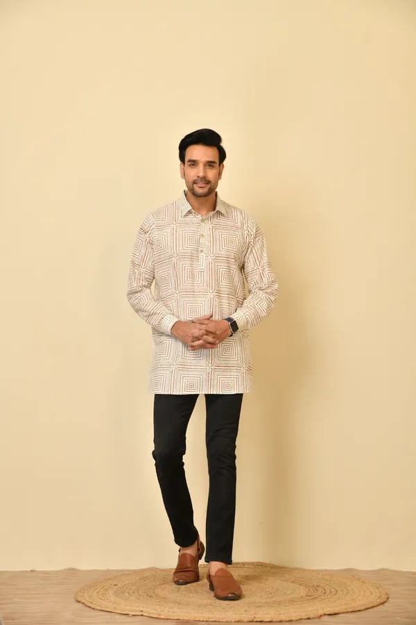 Cream_Cambric_Cotton_Geometric_Print_Short_Kurta_For_Men