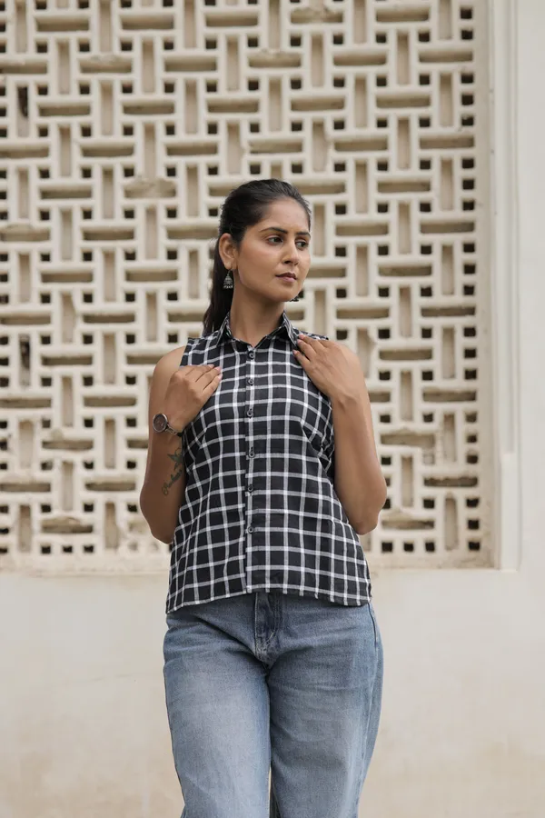 Black_Cotton_Handloom_Sleeveless_Checkered_Shirt_For_Women