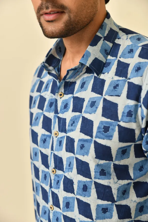 Blue_Cambric_Cotton_Geometric_Print_Half_Sleeve_Shirt_For_Men