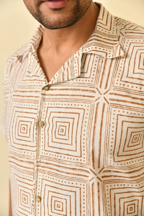 Cream_Cambric_Cotton_Printed_Half_Sleeve_Shirt_For_Men