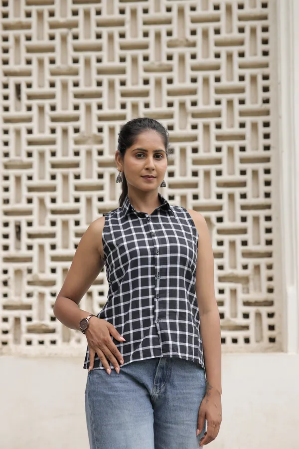 Black_Cotton_Handloom_Sleeveless_Checkered_Shirt_For_Women