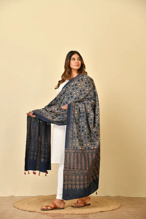 Navy_Cotton_Ajrakh_Geometric_Print_Dupatta_For_Women