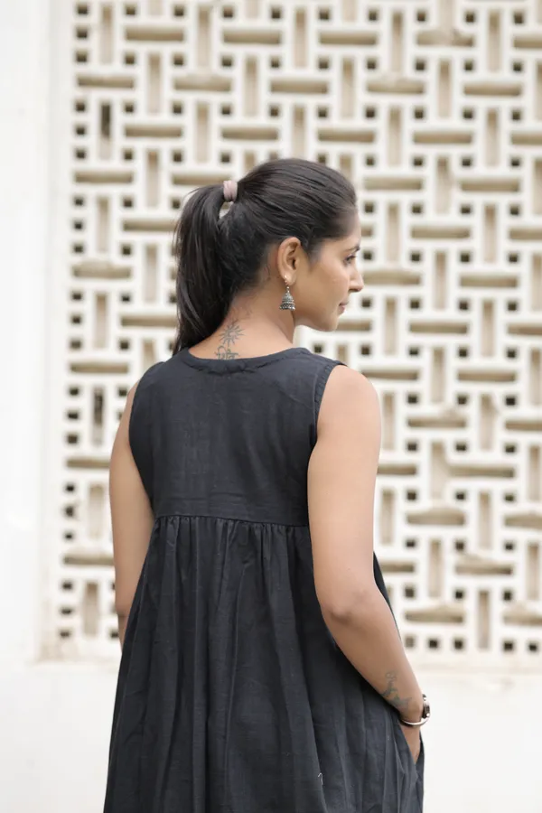 Black_Cotton_Slub_Sleeveless_A_Line_Midi_Dress_For_Women