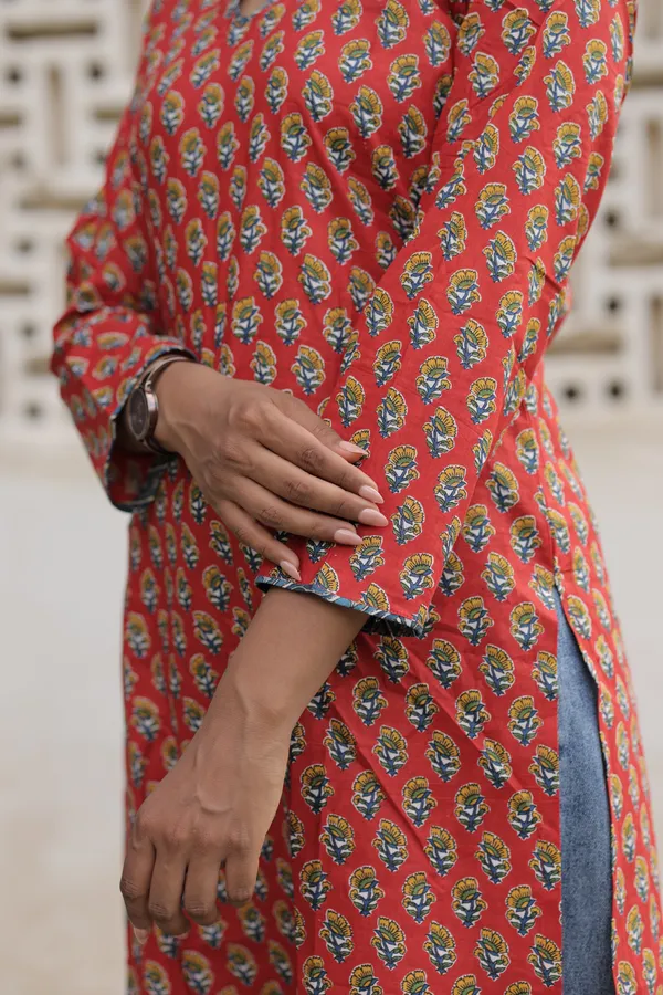 Red_Cotton_Straight_Printed_Kurti_For_Women