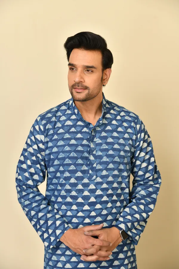 Blue_Cambric_Cotton_Printed_Long_Kurta_For_Men