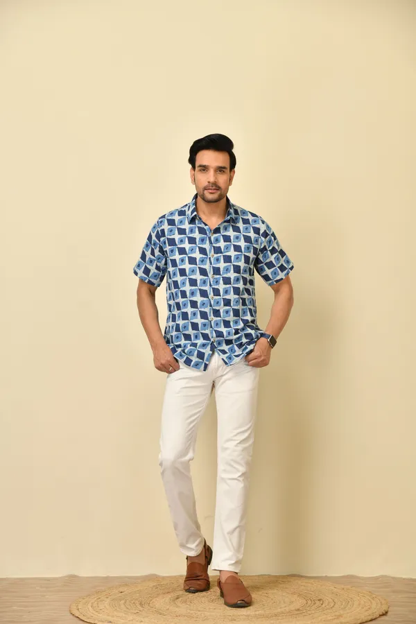Blue_Cambric_Cotton_Geometric_Print_Half_Sleeve_Shirt_For_Men