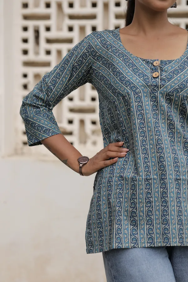 Blue_Cotton_Printed_Flared_Top_For_Women