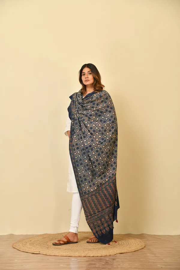 Navy_Cotton_Ajrakh_Geometric_Print_Dupatta_For_Women