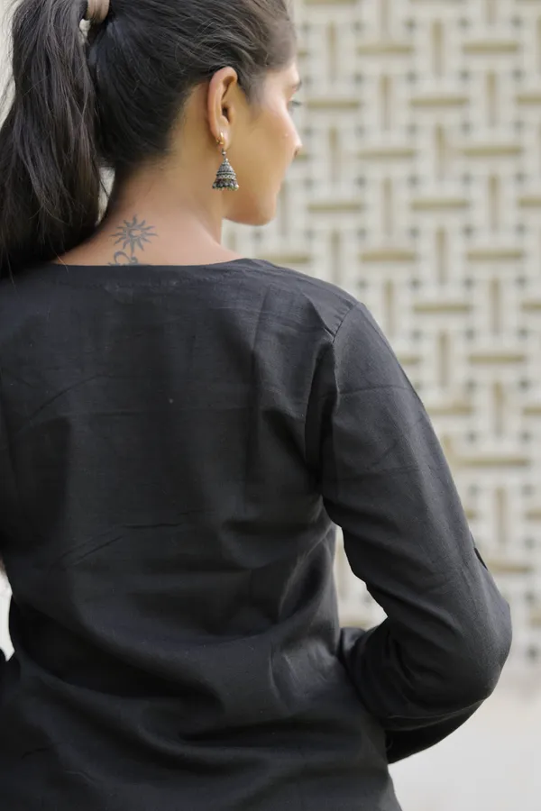 Black_Cotton_Slub_Full_Sleeve_Top_For_Women