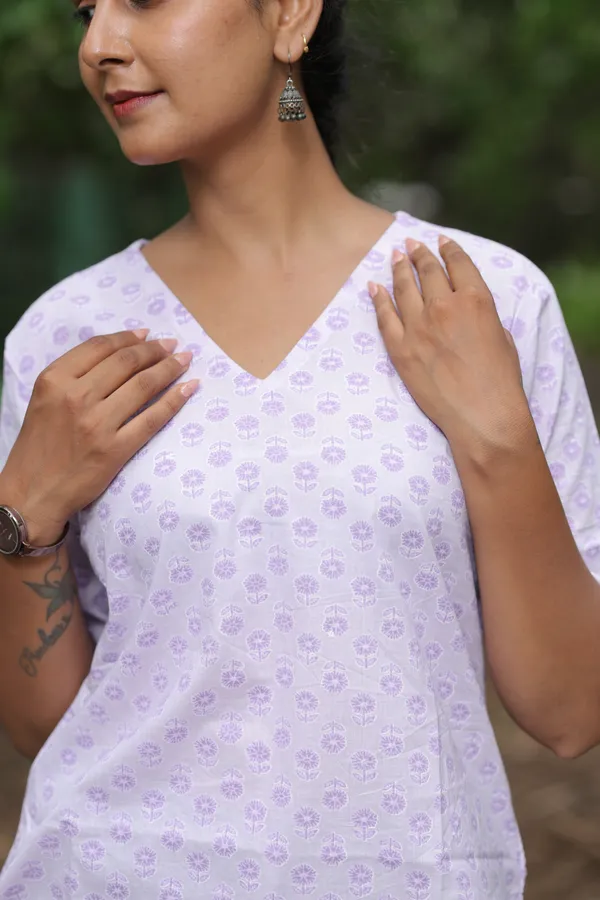 Lavender_Cotton_Printed_Short_Sleeve_Top_For_Women