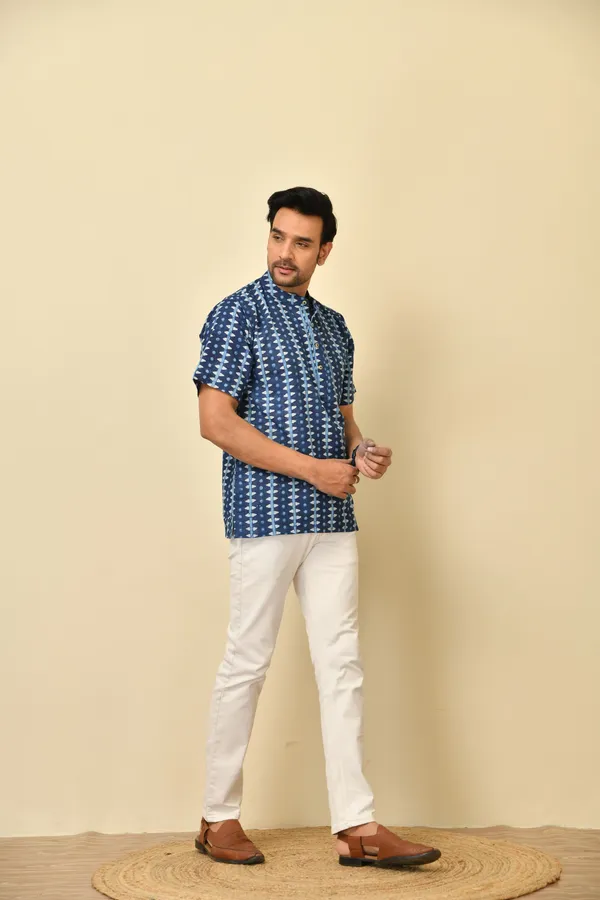 Blue_Cambric_Cotton_Regular_Fit_half_sleeves_shirt_For_Men