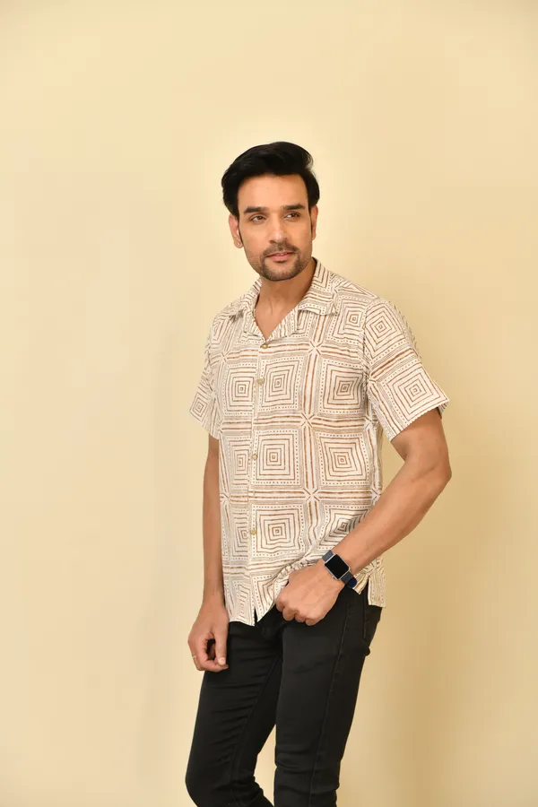Cream_Cambric_Cotton_Printed_Half_Sleeve_Shirt_For_Men