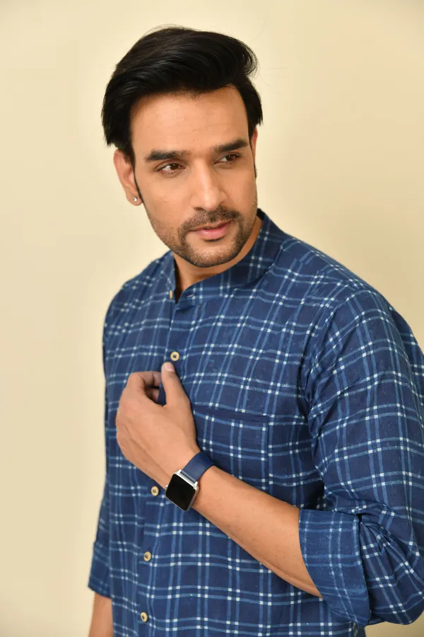 Blue_Cambric_Cotton_Regular_Fit_Full_Sleeve_Shirt_For_Men