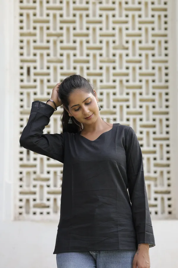 Black_Cotton_Slub_Full_Sleeve_Top_For_Women