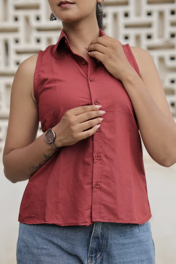 Maroon_Poly_Cotton_Sleeveless_Collared_Shirt_For_Women