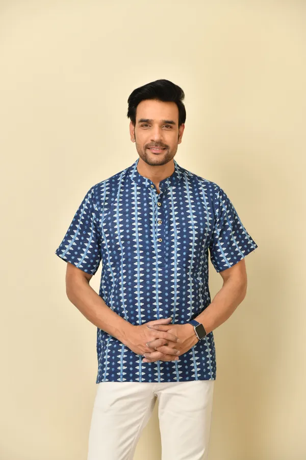 Blue_Cambric_Cotton_Regular_Fit_half_sleeves_shirt_For_Men