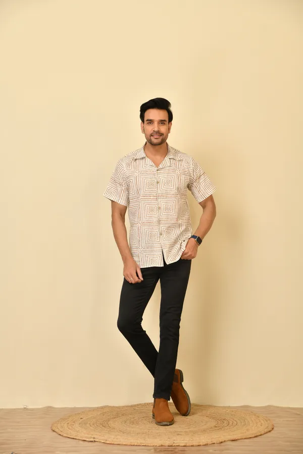 Cream_Cambric_Cotton_Printed_Half_Sleeve_Shirt_For_Men