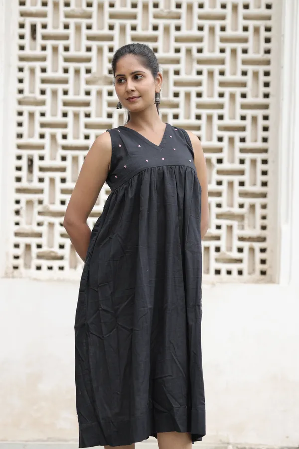 Black_Cotton_Slub_Sleeveless_A_Line_Midi_Dress_For_Women