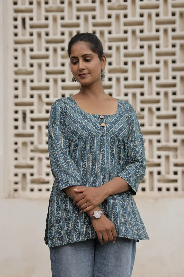 Blue_Cotton_Printed_Flared_Top_For_Women