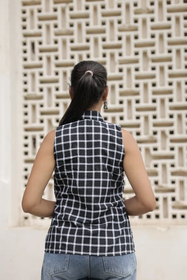 Black_Cotton_Handloom_Sleeveless_Checkered_Shirt_For_Women