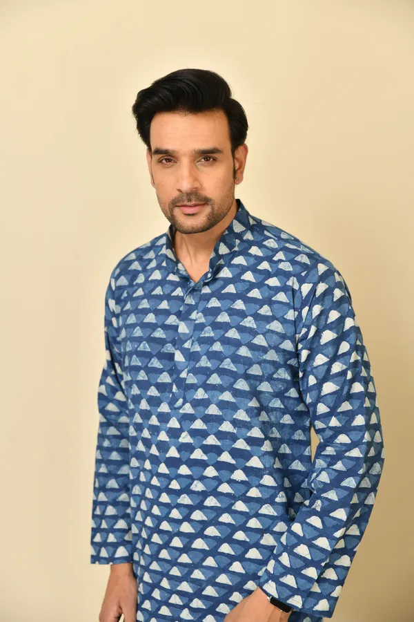 Blue_Cambric_Cotton_Printed_Long_Kurta_For_Men