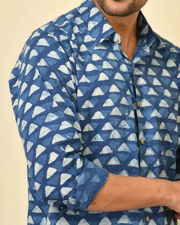 Blue_Cambric_Cotton_Printed_Full_Sleeve_Shirt_For_Men