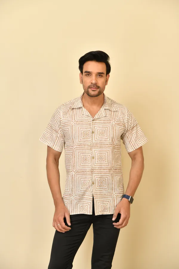 Cream_Cambric_Cotton_Printed_Half_Sleeve_Shirt_For_Men