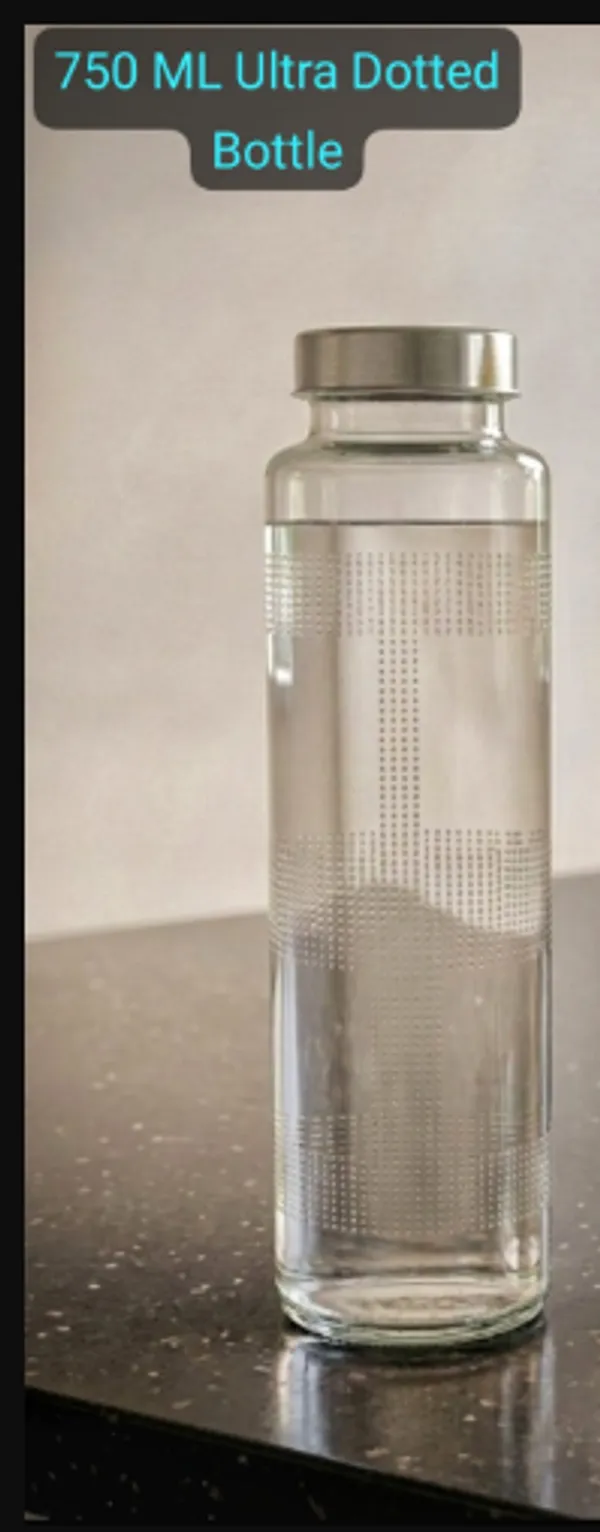 Flint_Glass_Dotted_750_Ml_Water_Bottle