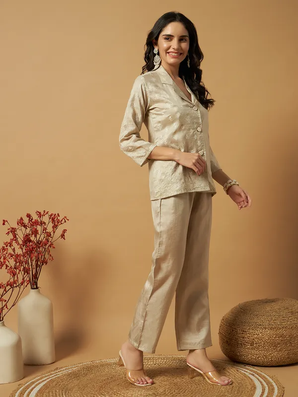 Cream_Dola_Silk_Embroidered_Tailored_Suit_Set_For_Women