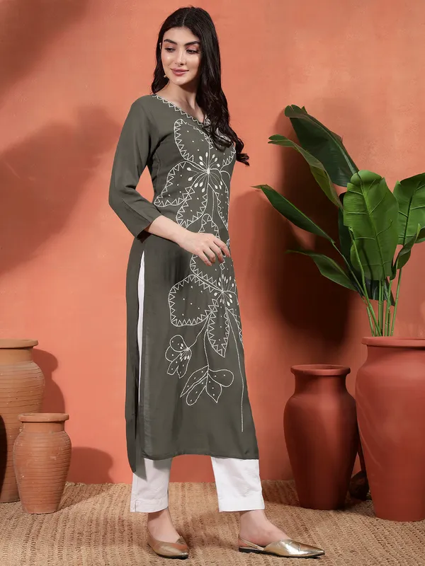 Dark_Grey_Rayon_Silk_Embroidered_Straight_Kurta_For_Women