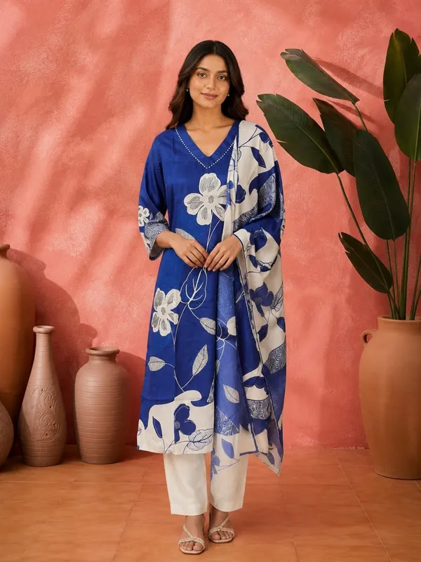 Blue_Crepe_Floral_Print_Ethnic_Kurta_Set_For_Women