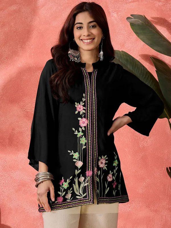Black_Chanderi_Silk_Embroidered_Straight_Kurti_For_Women
