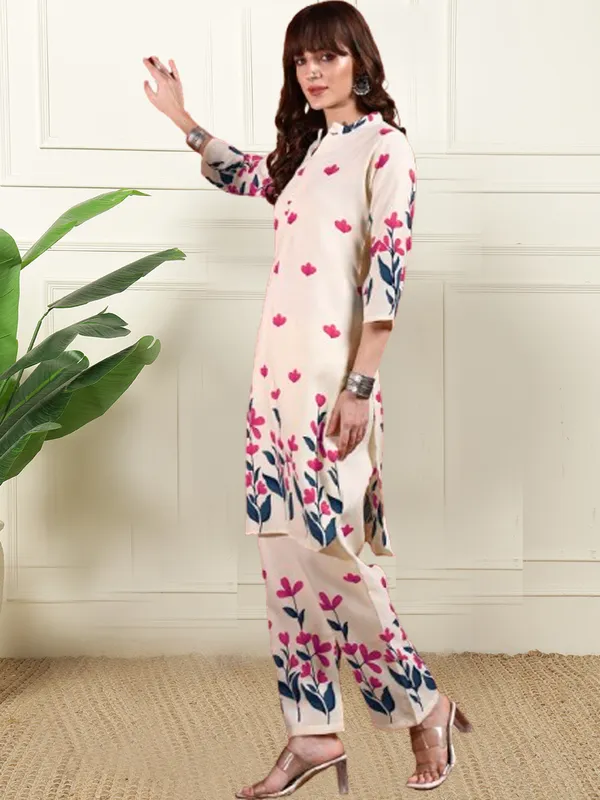 Cream_Chanderi_Silk_Floral_Print_Straight_Kurta_Set_For_Women