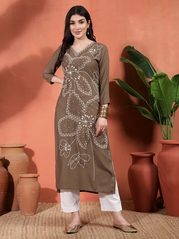 Brown_Chanderi_Silk_Floral_Threadwork_Straight_Kurta_For_Women