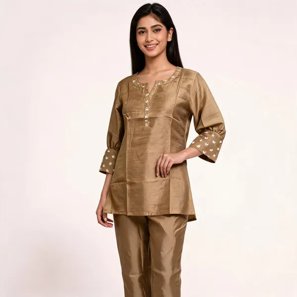Gold_Dola_Silk_Straight_Kurta_Pant_Set_For_Women