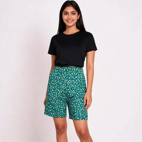 Green_Poly_Georgette_Floral_Print_Casual_Shorts_For_Women