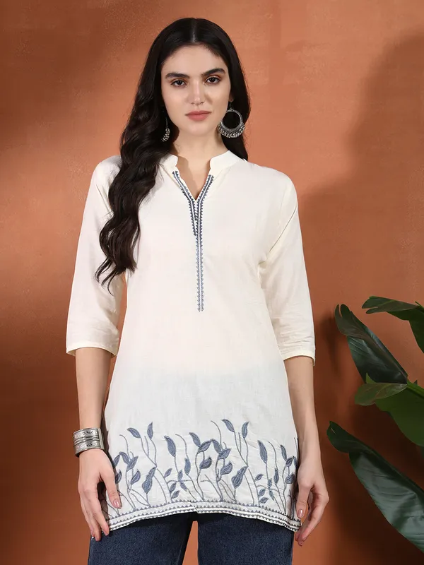 White_Rayon_Straight_Fit_Embroidered_Kurti_For_Women