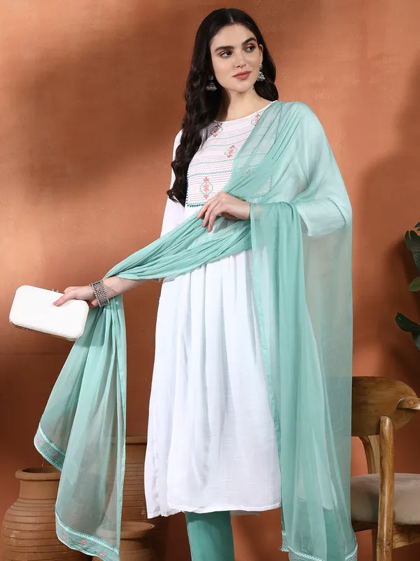 White_Crepe_Embroidered_Straight_Kurta_Set_For_Women