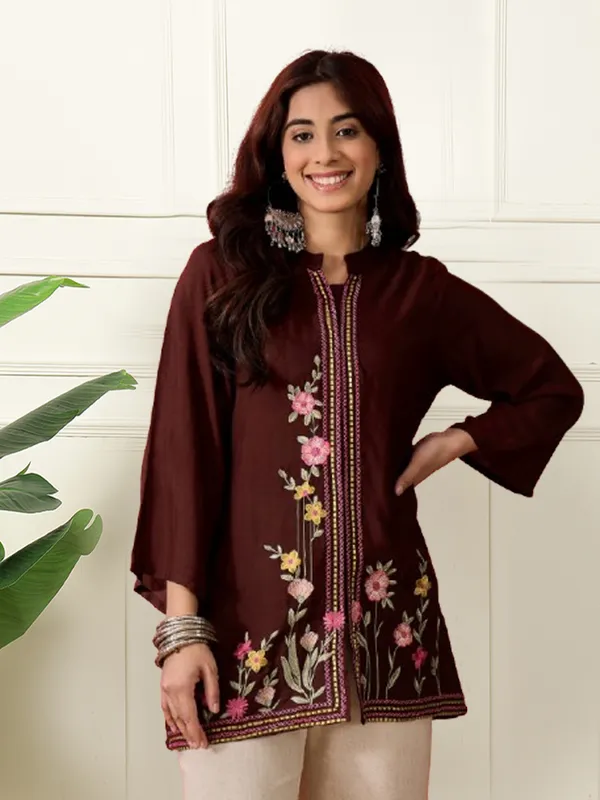 Brown_Natural_Crepe_Embroidered_Straight_Kurti_For_Women