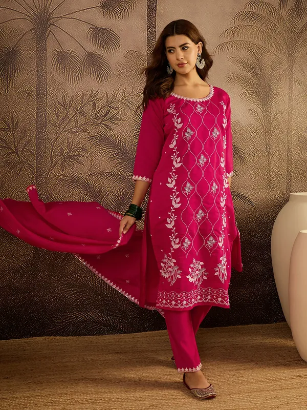 Pink_Cotton_Embroidered_Straight_Kurta_Set_For_Women