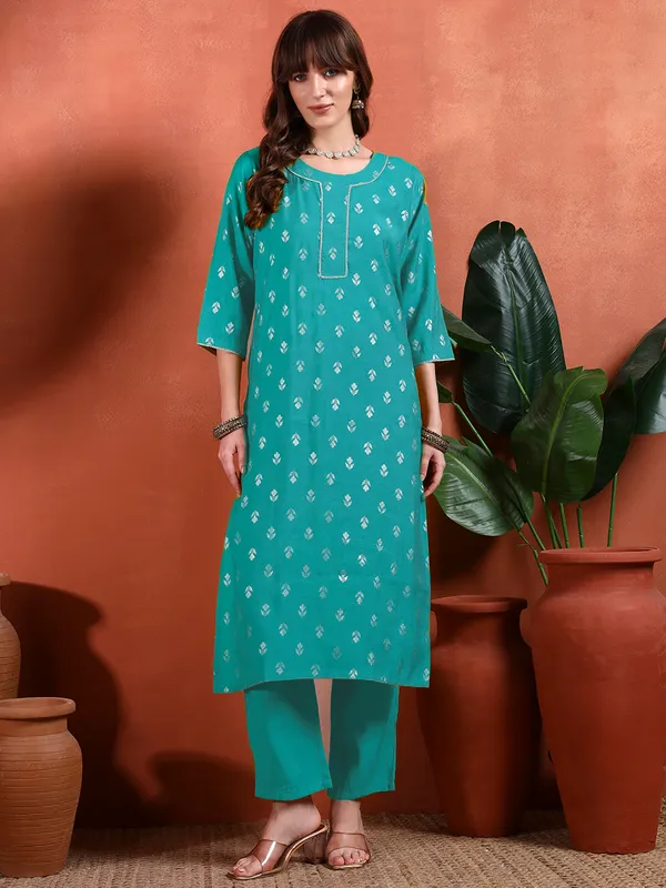 Teal_Cotton_Printed_Straight_Kurta_For_Women