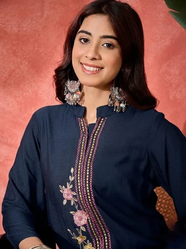 Navy_Viscose_Rayon_Embroidered_Straight_Kurta_For_Women