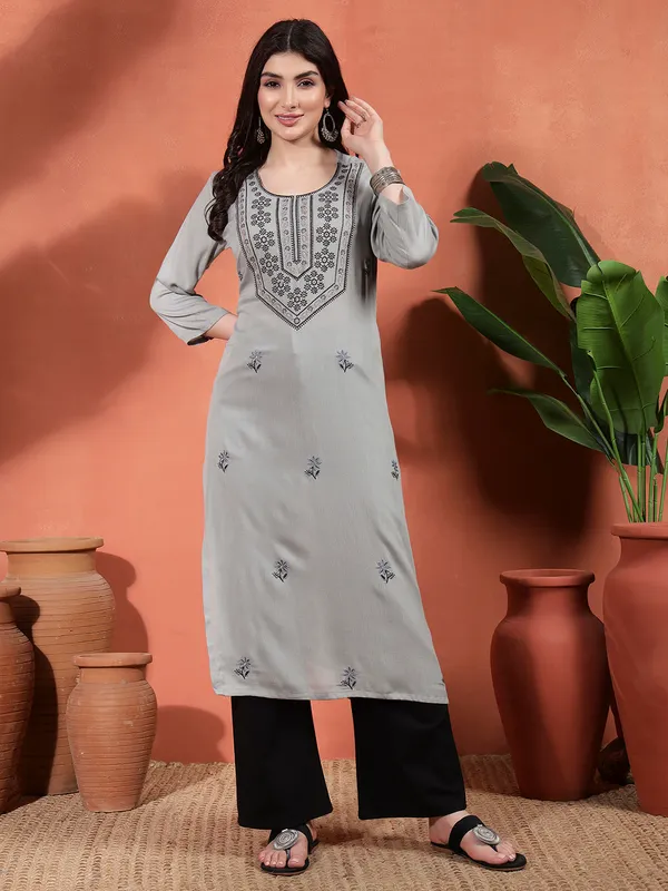 Beige_Rayon_Silk_Embroidered_Straight_Kurta_For_Women