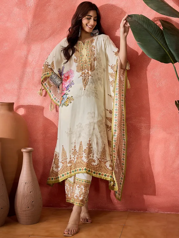 Cream_Vatican_Silk_Floral_Print_Straight_Fit_Kurta_Set_For_Women