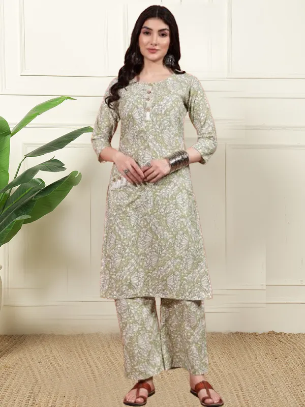 Green_Chinon_Silk_Printed_Straight_Kurta_Set_For_Women