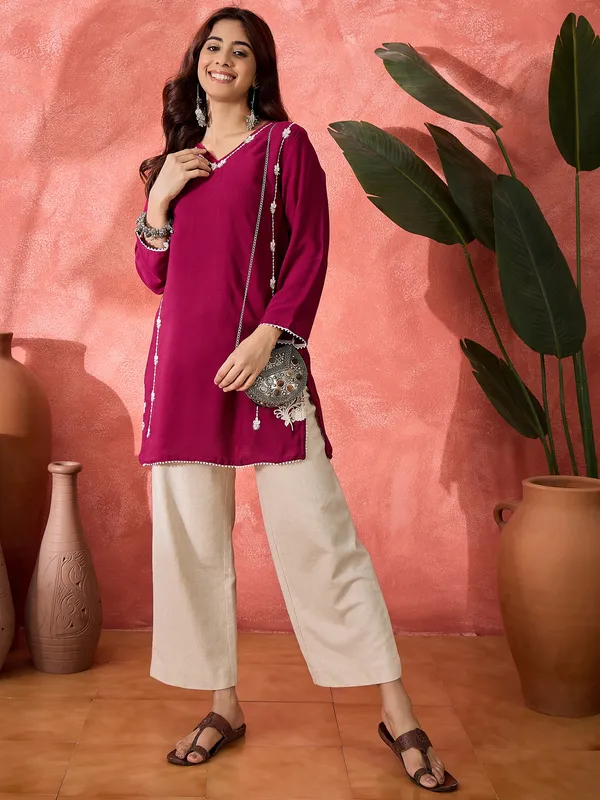 Pink_Vatican_Silk_Embroidered_V_Neck_Kurti_For_Women